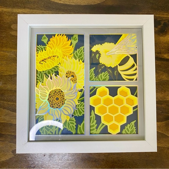3D Sunflower Bee Trio Shadowbox - Picture 6 of 8